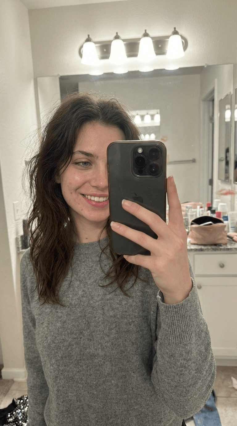 Lucy, mirror selfie